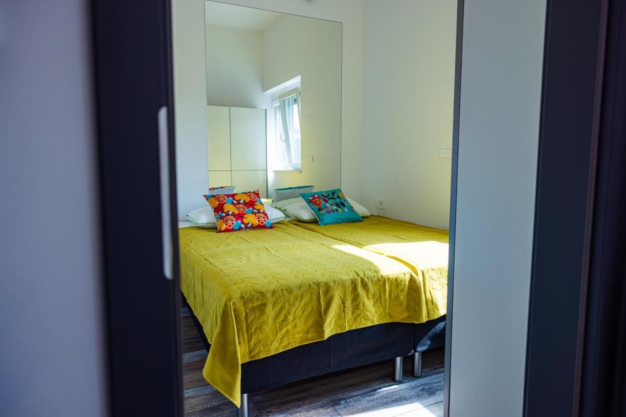 House Frida Apartment โคเปร์ ภายนอก รูปภาพ